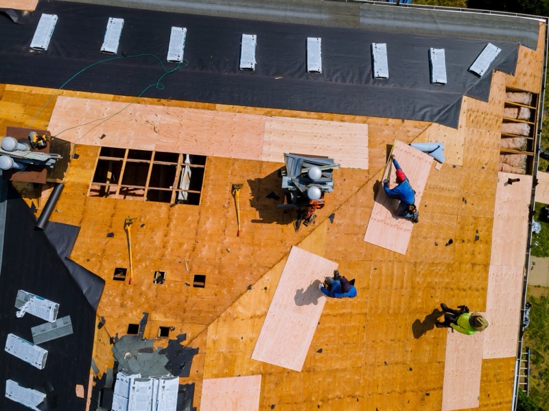 Old damaged roof removal process
